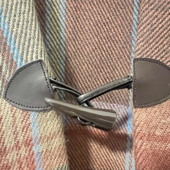 Womens Plaid fringe poncho - Picture 3 of 6